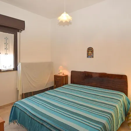 Holiday home Awesome In