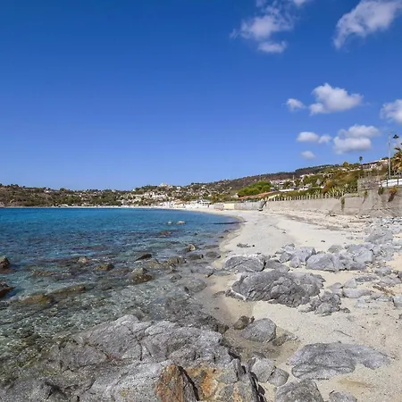 Awesome In Marina di Ragusa